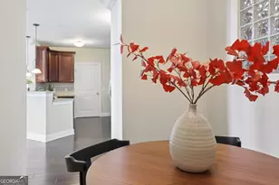 901 NE Abernathy Rd, Sandy Springs, GA 30328 - Photo 9