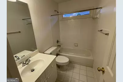 8550 Edwardton Drive, Roswell, GA 30076 - Photo 31