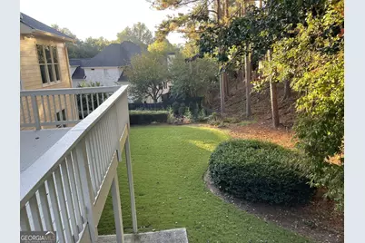 8550 Edwardton Drive, Roswell, GA 30076 - Photo 17