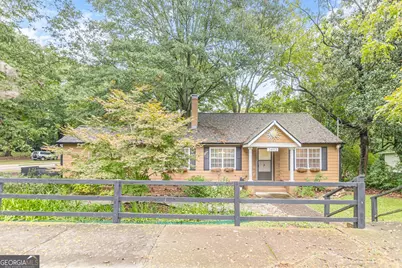 2492 Maple Street, East Point, GA 30344 - Photo 3