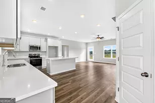 1076 Primrose Cir, Greenville, GA 30222 - Photo 3
