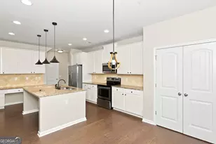 153 Thomaston St, Newnan, GA 30263 - Photo 9