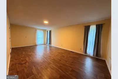 300 Bennie Place, Forsyth, GA 31029 - Photo 5