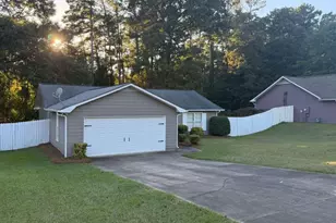 108 Linden Ln, Peachtree City, GA 30269 - Photo 1