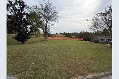 2 Colonial Drive, Newnan, GA 30263 - Photo 1