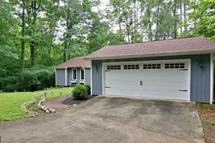1279 Coneross Point Dr, Seneca, SC 29678 - Photo 3