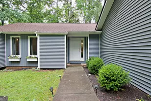 1279 Coneross Point Dr, Seneca, SC 29678 - Photo 5