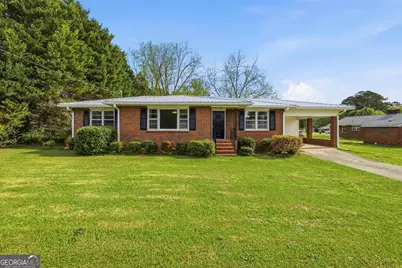 93 Carlton Avenue, Union Point, GA 30669 - Photo 1