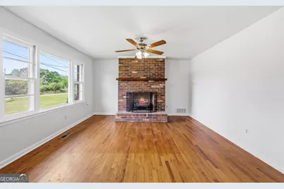 93 Carlton Avenue, Union Point, GA 30669 - Photo 7
