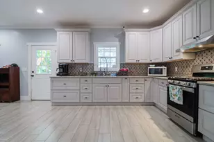 2301 Azalea Dr, Valdosta, GA 31602 - Photo 9