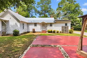 70 S Butler St, Camilla, GA 31730 - Photo 13