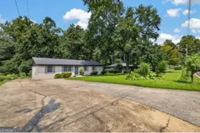 899 E Glochester Place, Norcross, GA 30071 - Photo 3