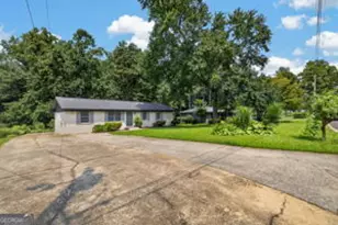 899 E Glochester Pl, Norcross, GA 30071 - Photo 3