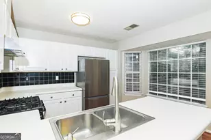 1281 Pointe Dr, Lawrenceville, GA 30044 - Photo 7