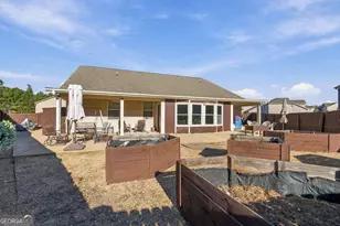 304 Crowley Dr, Calhoun, GA 30701 - Photo 25