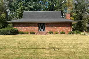 5760 Penfield Pl, Atlanta, GA 30349 - Photo 1