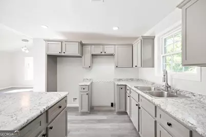 204 Thomas Street, Dublin, GA 31021 - Photo 15