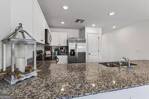 570 River Hl Dr, Welaka, FL 32193 - Photo 15