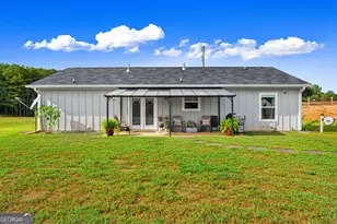 1019 W Hendricks St, Bowman, GA 30624 - Photo 29