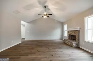 3584 Saddlebrook Dr, Loganville, GA 30052 - Photo 7