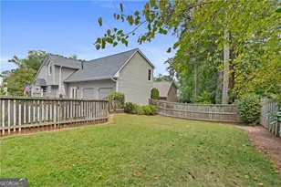 1055 Club Pl NE, Atlanta, GA 30319 - Photo 33