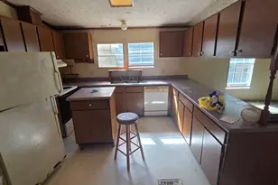 1249 Bobby Brown State Park Rd, Elberton, GA 30635 - Photo 5