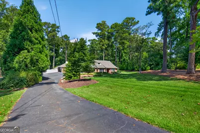 879 Lakewood Drive, Lagrange, GA 30240 - Photo 3