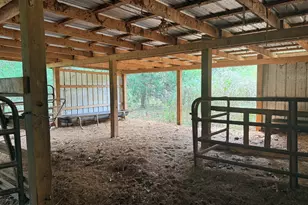 1050 Scott Branch Rd, Williamson, GA 30292 - Photo 7