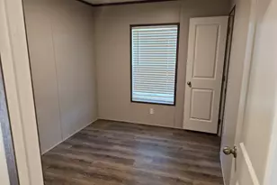36 Poole Cir, Ellenwood, GA 30294 - Photo 5