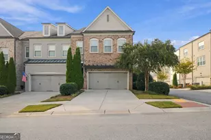 1010 Milhaven Dr, Roswell, GA 30076 - Photo 1
