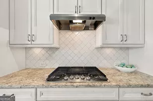 1010 Milhaven Dr, Roswell, GA 30076 - Photo 17