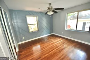 1385 Elizabeth Ln, East Point, GA 30344 - Photo 7