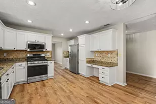 3015 Gallery Walk, Snellville, GA 30039 - Photo 13