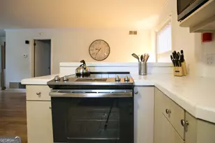 3323 Victoria St, College Park, GA 30337 - Photo 7