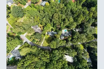 5715 Lake Island Drive, Sandy Springs, GA 30327 - Photo 5
