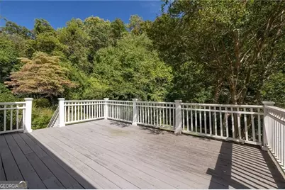 5715 Lake Island Drive, Sandy Springs, GA 30327 - Photo 29