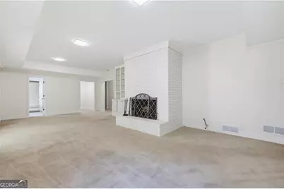 5715 Lake Island Drive, Sandy Springs, GA 30327 - Photo 21