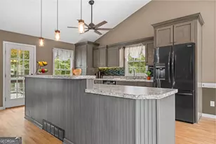 335 Springdale Ln, Dallas, GA 30157 - Photo 3