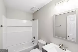 831 Glenridge Dr S, Macon, GA 31211 - Photo 9