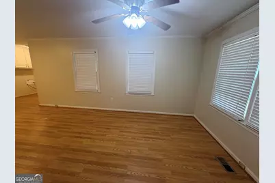 1605 Roberson Street, Dublin, GA 31021 - Photo 9