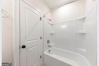 2130 Holtz Lane, Atlanta, GA 30318 - Photo 9