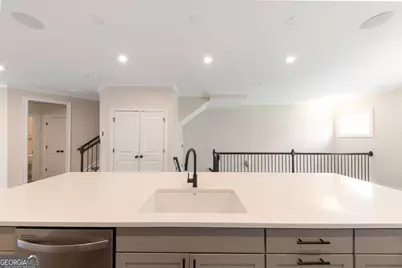 2130 Holtz Lane, Atlanta, GA 30318 - Photo 15