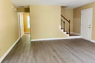 9 Bennett St, Newnan, GA 30263 - Photo 5