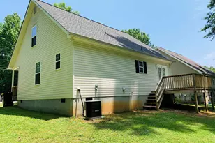 9 Bennett St, Newnan, GA 30263 - Photo 27