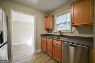 1021 Dash Dr, Bogart, GA 30622 - Photo 15