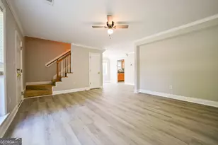 1021 Dash Dr, Bogart, GA 30622 - Photo 5