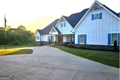 433 Clover Drive, Social Circle, GA 30025 - Photo 3