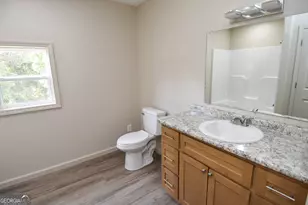 124 Johnson St, Barnesville, GA 30204 - Photo 33
