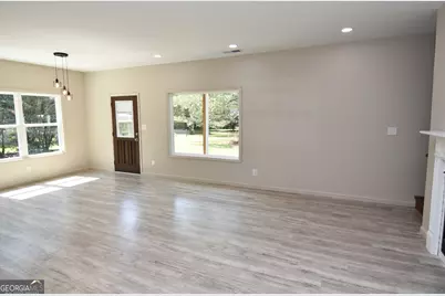 164 Johnson Street, Barnesville, GA 30204 - Photo 7