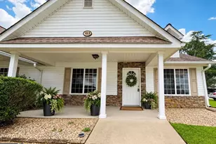153 Crest Pointe, Bremen, GA 30110 - Photo 1